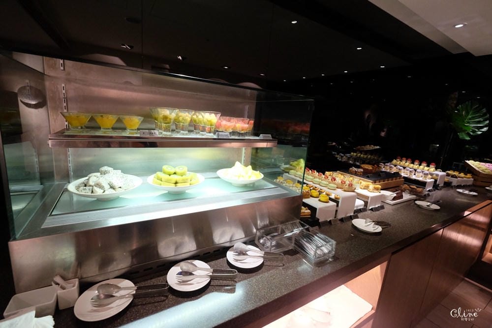 ▌台南飯店推薦▌ 中西區【台南晶英酒店】環境設施&餐點(晶英軒極品烤鴨宴＆杜樂麗花園下午茶)