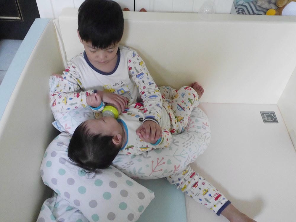 ▌已結團▌孕期必備♥英國Dreamgenii多功能孕婦枕♥孕期睡眠、產後哺乳必備好物
