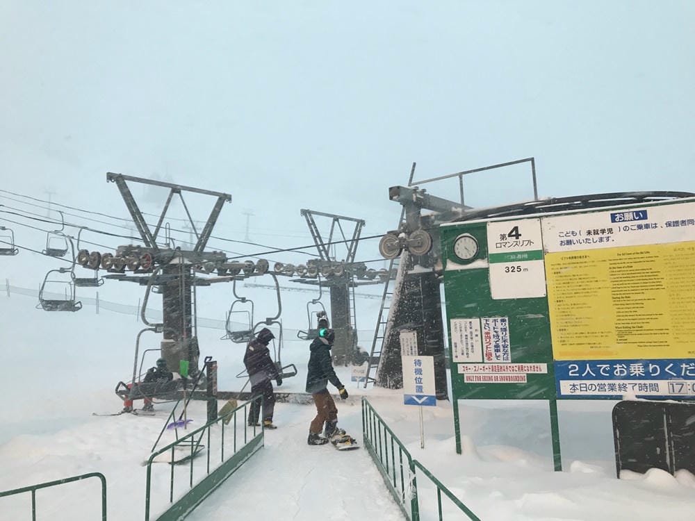 ▌日本滑雪自由行▌苗場王子大飯店x日本滑雪中毒者教練推薦必訪親子滑雪勝地(雪具裝備免煩惱)