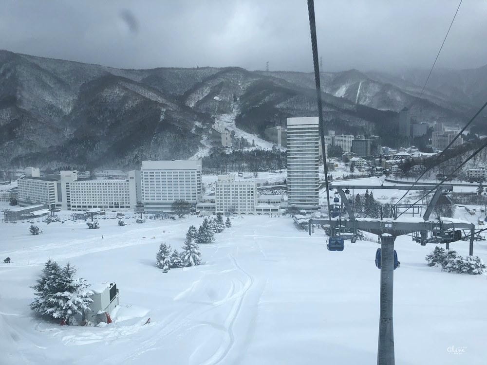 ▌日本滑雪自由行▌苗場王子大飯店x日本滑雪中毒者教練推薦必訪親子滑雪勝地(雪具裝備免煩惱)