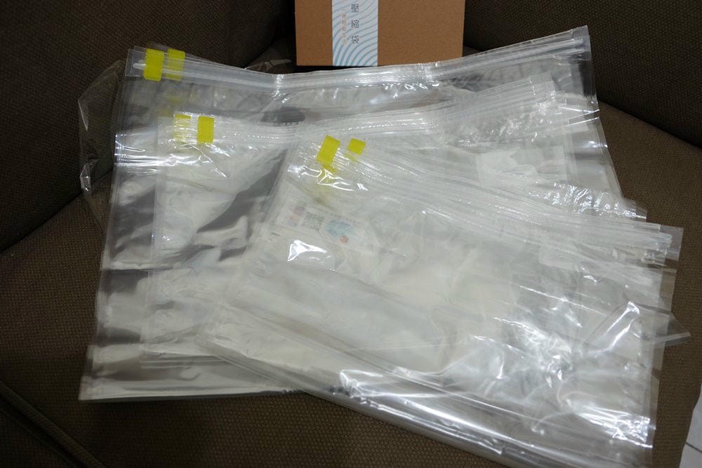▌已結團▌ 美國超夯【Ezpz快樂餐盤Care Bears新色首團】x 木醣醇潔牙巾 x Air Bye Bye 真空壓縮袋