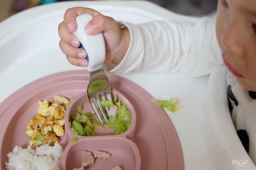 ▌已結團▌寶寶自我進食的第一個餐具【英國Doddl 】人體工學學習餐具(前100名下單送好禮)