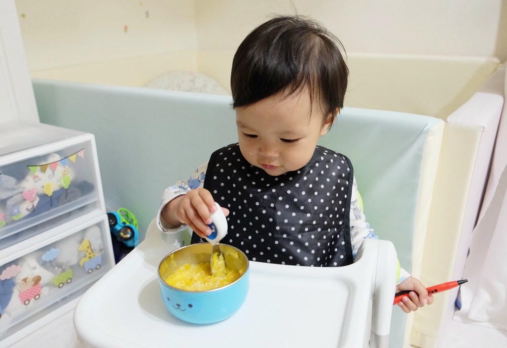 ▌已結團▌寶寶自我進食的第一個餐具【英國Doddl 】人體工學學習餐具(前100名下單送好禮)