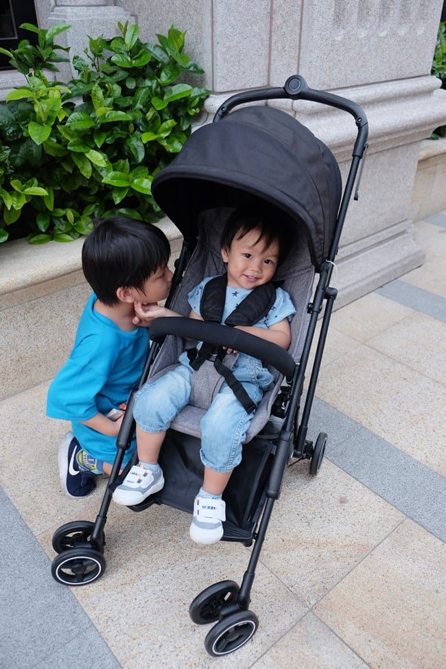 ▌已結團▌CP值超高的【Whiz BeBe 膠囊車】全台最小台手推車(可單手收折的登機車)