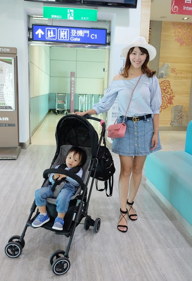 ▌已結團▌CP值超高的【Whiz BeBe 膠囊車】全台最小台手推車(可單手收折的登機車)
