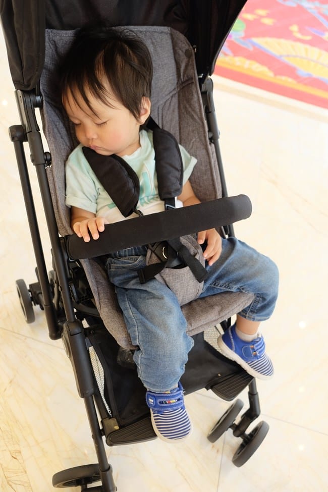 ▌已結團▌CP值超高的【Whiz BeBe 膠囊車】全台最小台手推車(可單手收折的登機車)