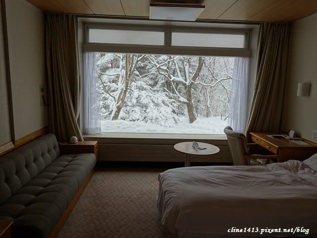▌日本滑雪自由行▌輕井澤王子大飯店l西館小木屋住宿心得。親子滑雪+outlet購物行程超適合