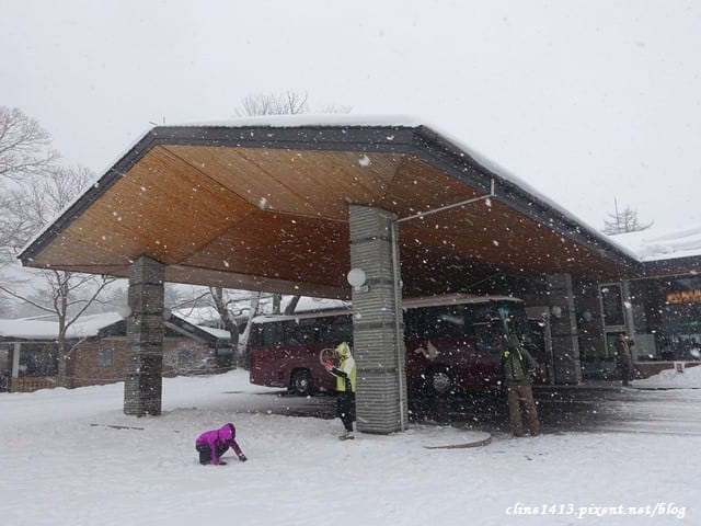 ▌日本滑雪自由行▌輕井澤王子大飯店l西館小木屋住宿心得。親子滑雪+outlet購物行程超適合