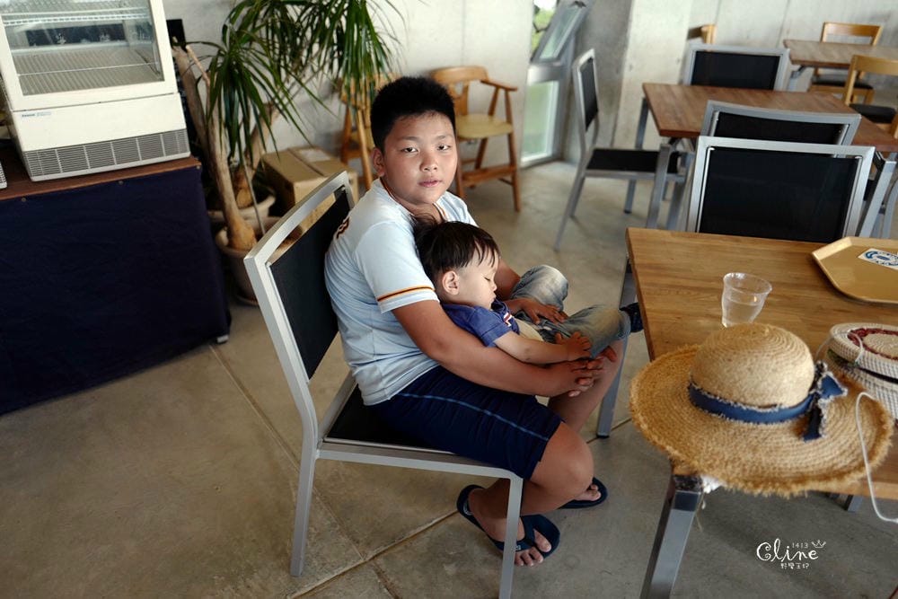 ▌沖繩海景咖啡▌無敵海景【On The Beach Cafe】 陽光沙灘，沒有比基尼