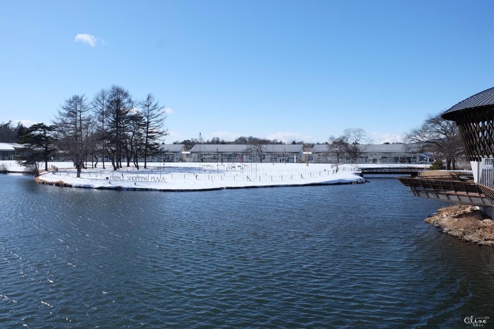 ▌東京近郊購物景點▌超好逛超好買♥輕井澤王子Outlet ♥園區攻略、行李寄放、交通方式(除了Le Creuset，這裡也有達菲熊)