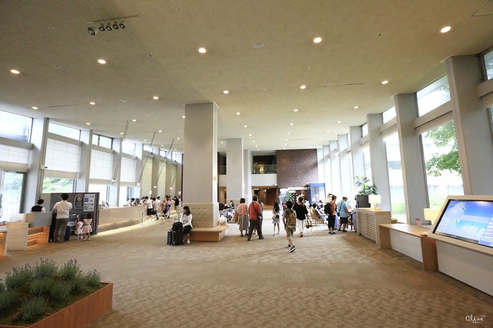 ▌北海道富良野住宿景點▌新富良野王子大飯店 x 人氣夢幻景點【森林精靈露台】