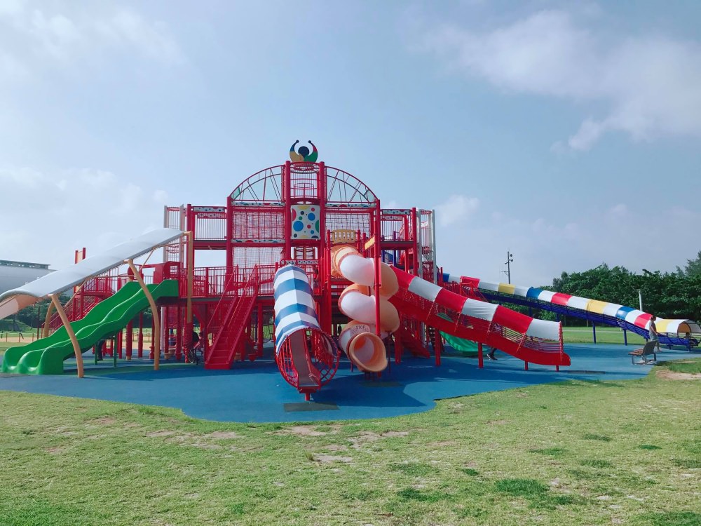 ▌沖繩自由行▌沖繩綜合運動公園～遛孩子的好去處一次玩到七種溜滑梯