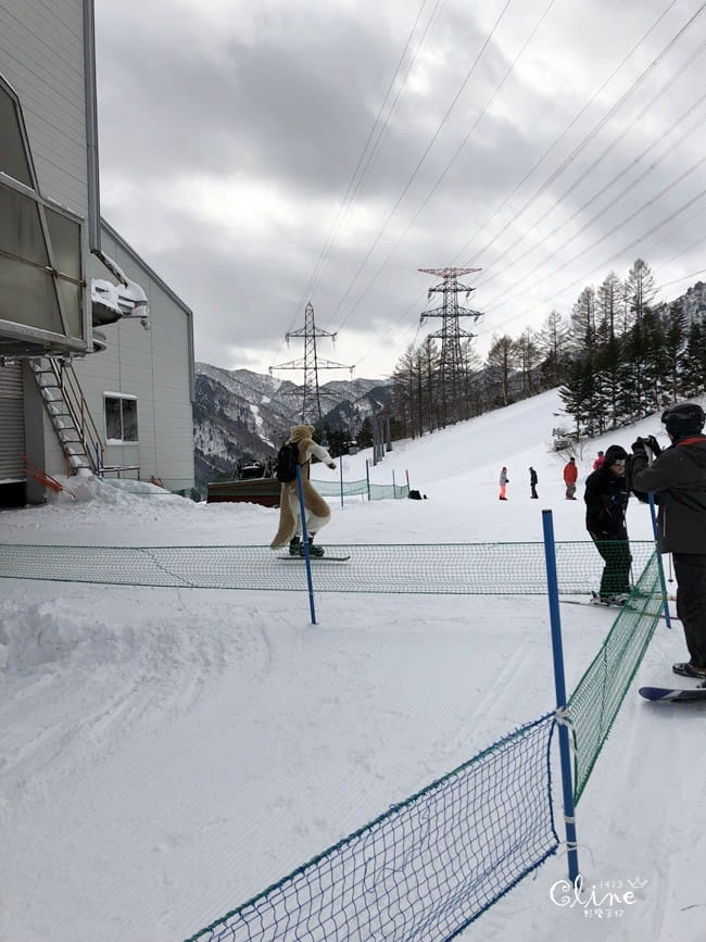 ▌2018日本滑雪  ▌陽光男孩苗場王子滑雪場，搭龍纜看田代湖