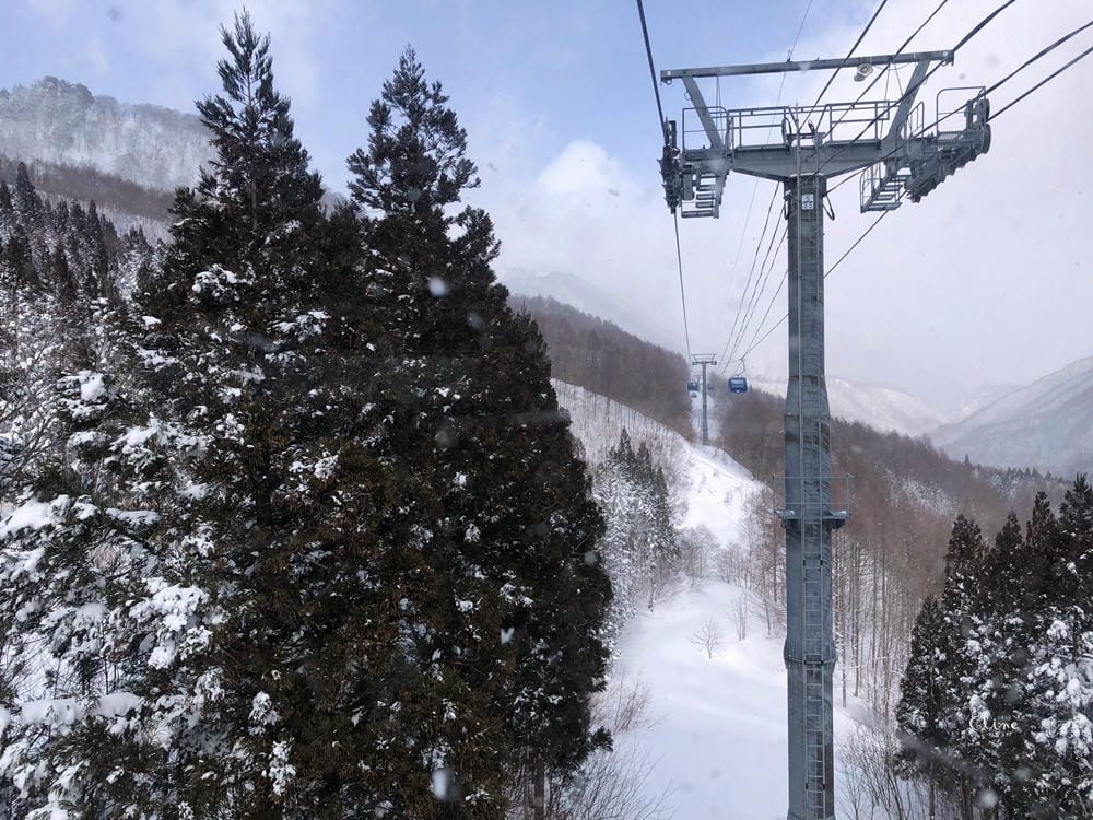 ▌2018日本滑雪  ▌陽光男孩苗場王子滑雪場，搭龍纜看田代湖