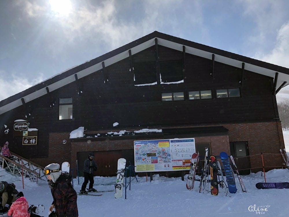 ▌2018日本滑雪  ▌陽光男孩苗場王子滑雪場，搭龍纜看田代湖