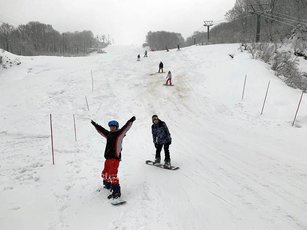 ▌日本滑雪  ▌陽光男孩上越國際滑雪場，滑雪中毒心得