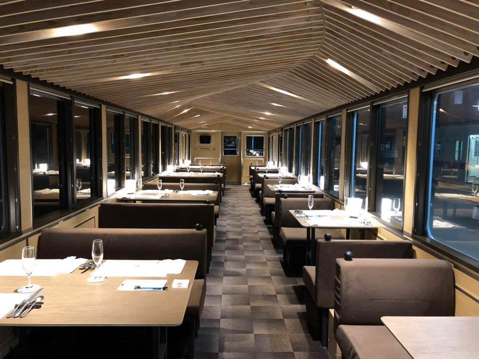 ▌東京旅行▌搭乘西武鐵道  52席至福列車,在幸福的光觀列車內享受浪漫晚餐