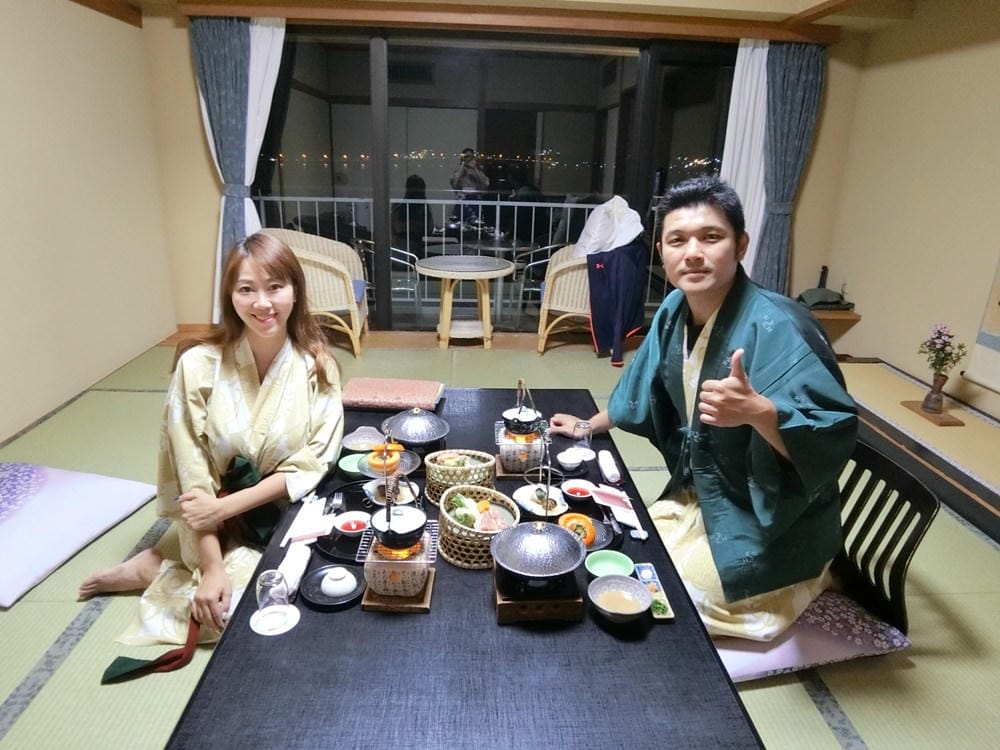 ▎河口湖住宿▎河口湖秀峰閣湖月。房間內就可欣賞到完整富士山美景