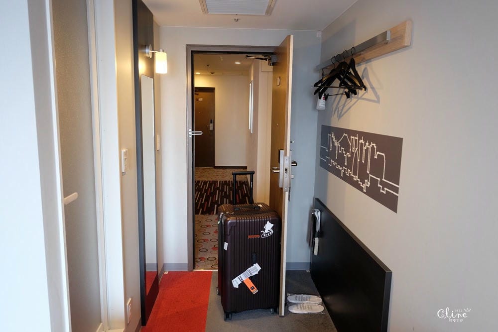 ▌新宿飯店推薦▌地點好【新宿宜必思酒店 Ibis Tokyo Shinjuku 】地鐵出站2分鐘，JR 出站5分鐘，六歌仙燒肉在對面
