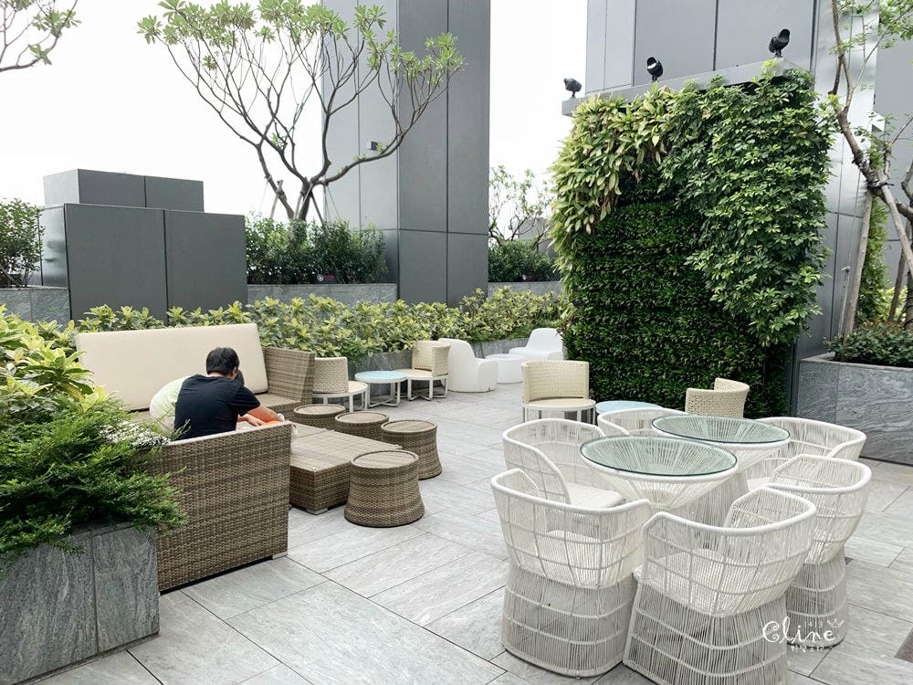 ▌新北住宿推薦▌板橋凱撒大飯店❤️高空無邊際泳池超美超有情調❤️兩天一夜飯店輕旅行，好好的給自己放鬆一夏～