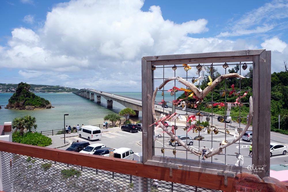 ▌ 沖繩景點美食推薦▌2019沖繩員工旅遊第二天。古宇利島，愛心石、蝦蝦飯、花人縫跟美國村美食