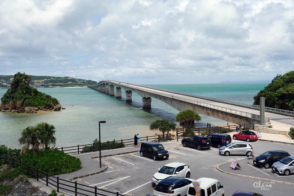 ▌ 沖繩景點美食推薦▌2019沖繩員工旅遊第二天。古宇利島，愛心石、蝦蝦飯、花人縫跟美國村美食