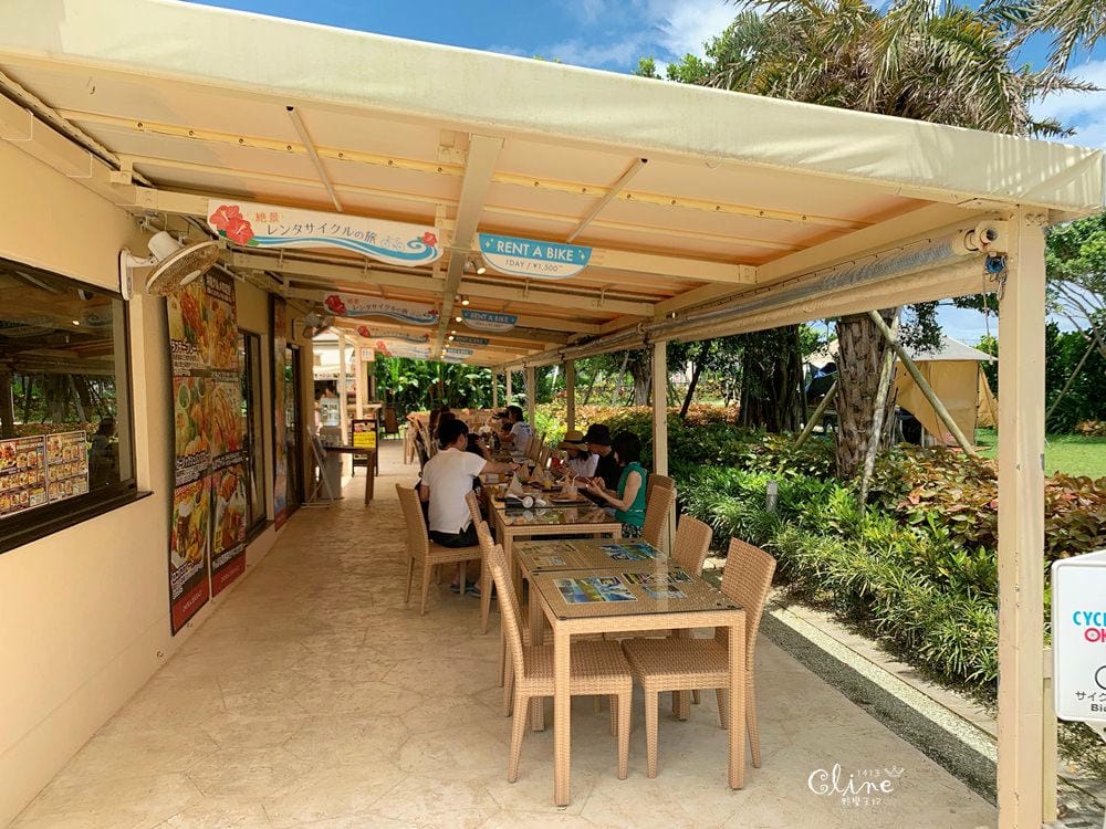 ▌ 沖繩景點美食推薦▌2019沖繩員工旅遊第二天。古宇利島，愛心石、蝦蝦飯、花人縫跟美國村美食