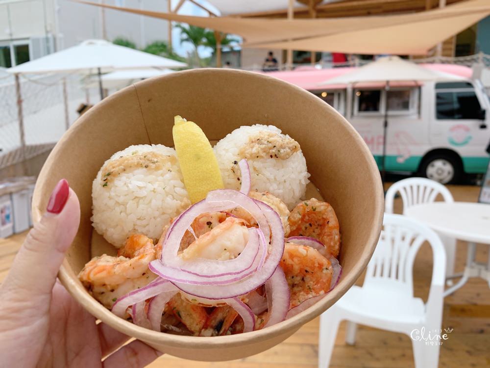 ▌ 沖繩景點美食推薦▌2019沖繩員工旅遊第二天。古宇利島，愛心石、蝦蝦飯、花人縫跟美國村美食