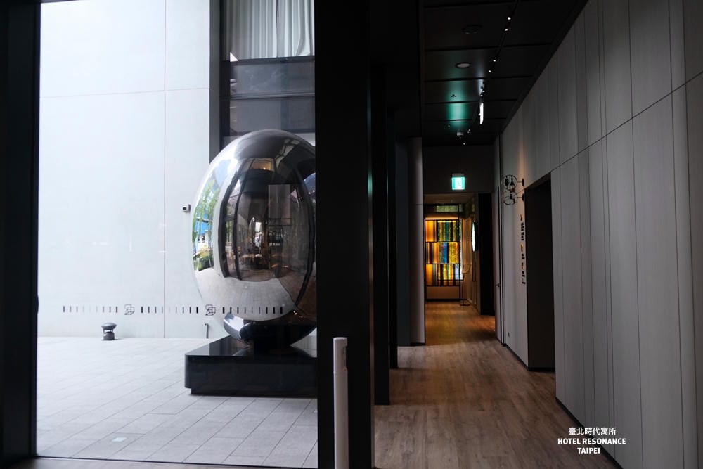 ▌台北住宿推薦 ▌台北時代寓所Hotel Resonance Taipei 。2020全新開幕超時尚旅店，房客可獨享星巴克早餐時段