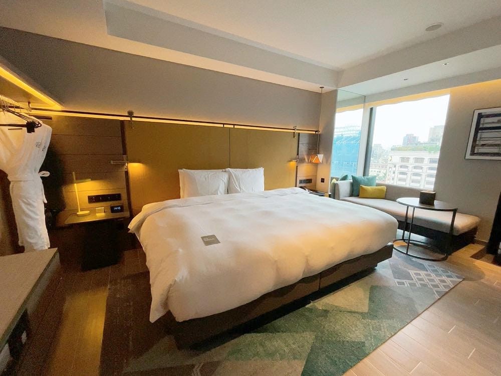 ▌台北住宿推薦 ▌台北時代寓所Hotel Resonance Taipei 。2020全新開幕超時尚旅店，房客可獨享星巴克早餐時段