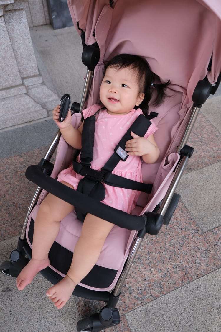 ▎下殺六折加贈品▎可登機! 新生兒可使用! Chicco Cheerio魔術瞬收手推車/&韓國優秀品牌大獎！【BROWN】嬰幼兒濕紙巾團