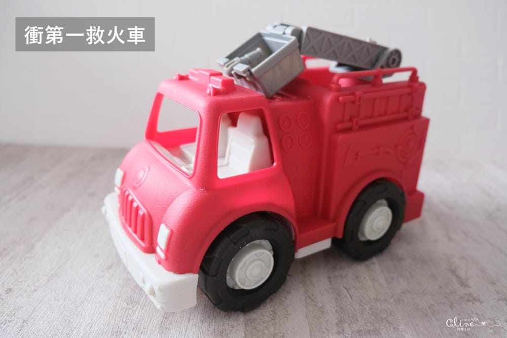 ▎限量團購▎讓男孩們瘋狂的美國B.toys 副牌Wonder Wheels玩具車。Driven系列工程車。Radio Flyer 系列車款