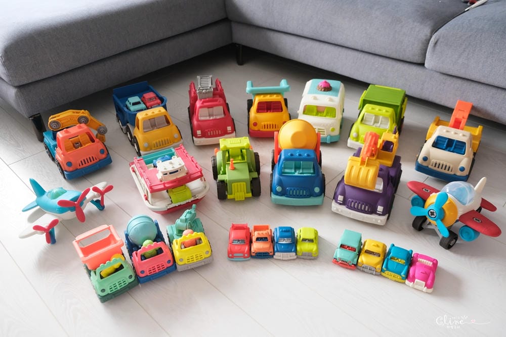 ▎限量團購▎讓男孩們瘋狂的美國B.toys 副牌Wonder Wheels玩具車。Driven系列工程車。Radio Flyer 系列車款
