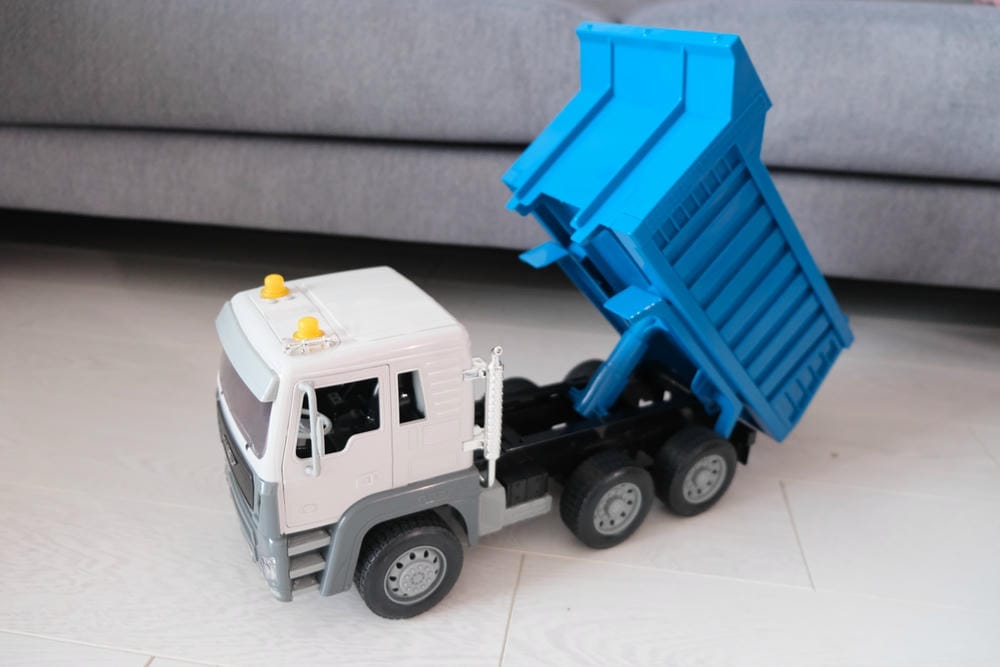 ▎限量團購▎讓男孩們瘋狂的美國B.toys 副牌Wonder Wheels玩具車。Driven系列工程車。Radio Flyer 系列車款