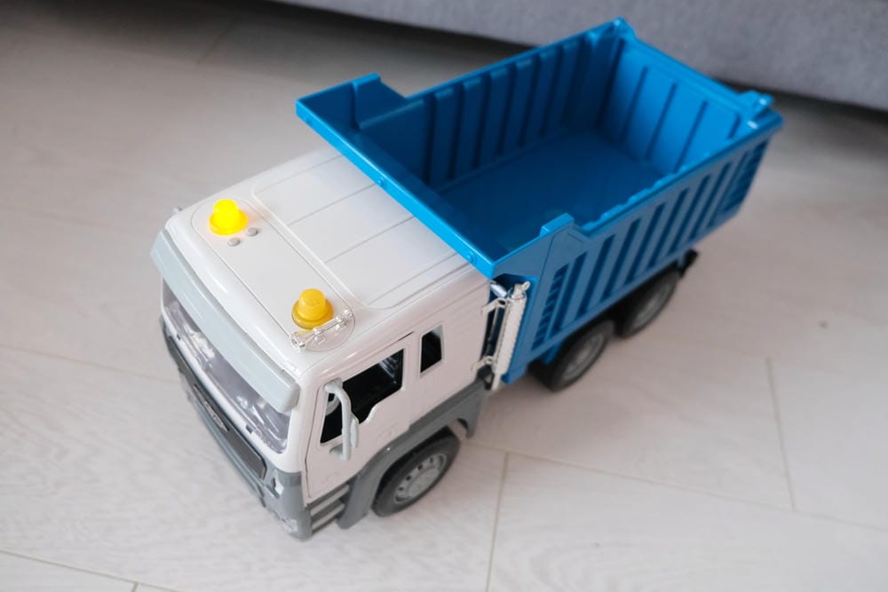 ▎限量團購▎讓男孩們瘋狂的美國B.toys 副牌Wonder Wheels玩具車。Driven系列工程車。Radio Flyer 系列車款