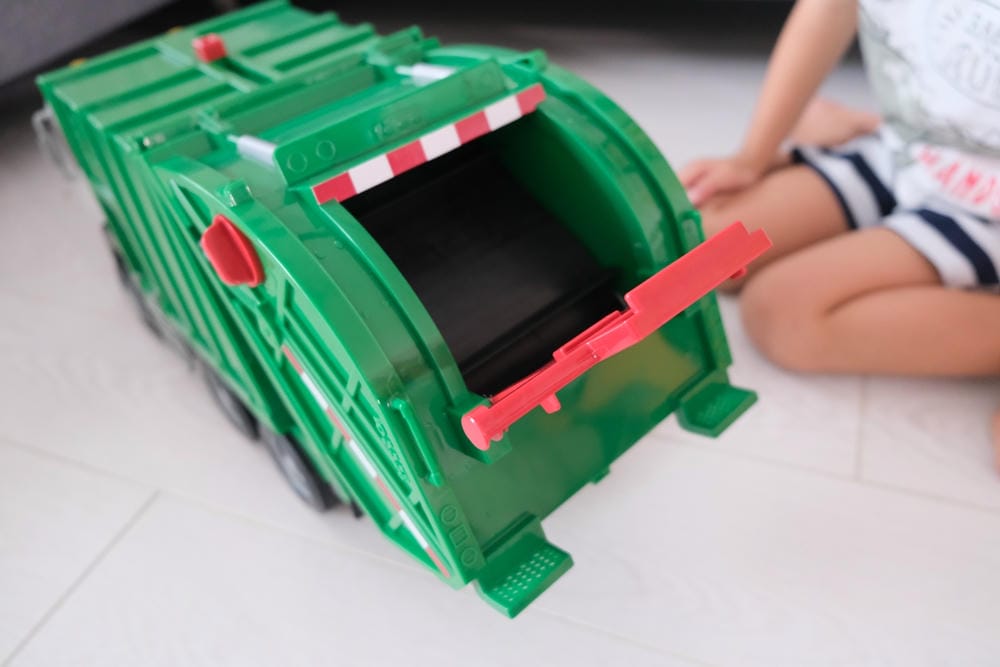 ▎限量團購▎讓男孩們瘋狂的美國B.toys 副牌Wonder Wheels玩具車。Driven系列工程車。Radio Flyer 系列車款