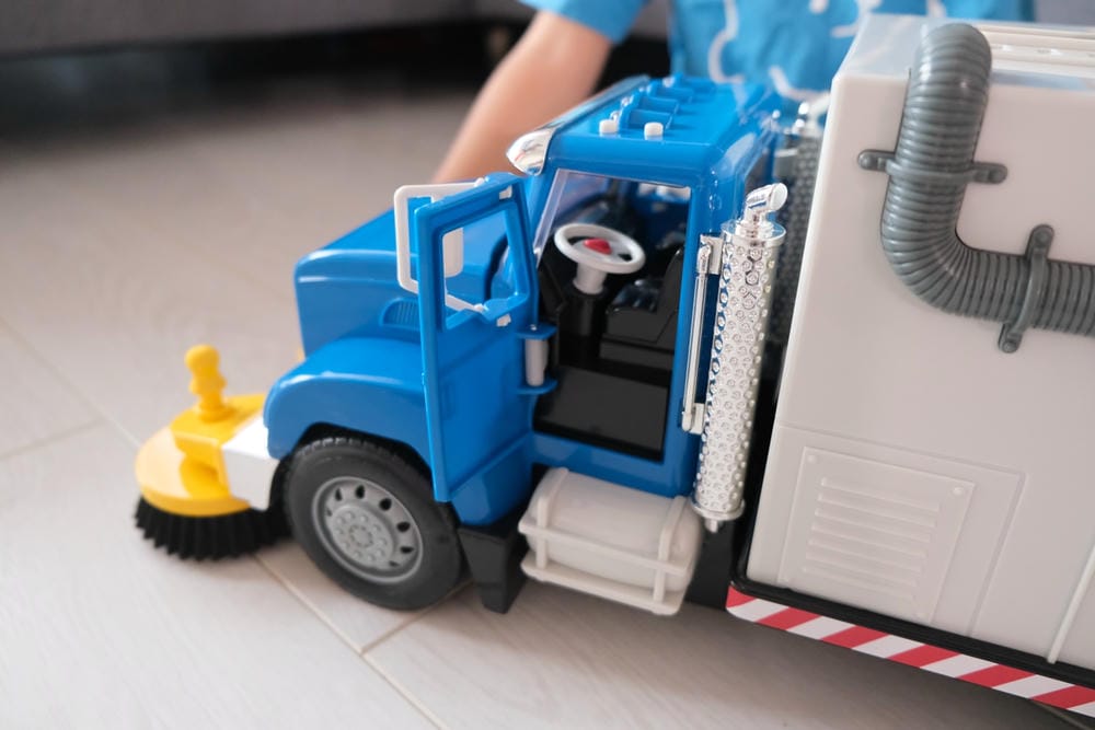 ▎限量團購▎讓男孩們瘋狂的美國B.toys 副牌Wonder Wheels玩具車。Driven系列工程車。Radio Flyer 系列車款