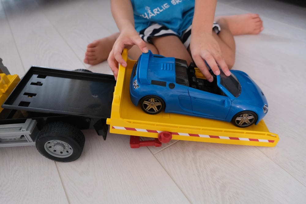 ▎限量團購▎讓男孩們瘋狂的美國B.toys 副牌Wonder Wheels玩具車。Driven系列工程車。Radio Flyer 系列車款