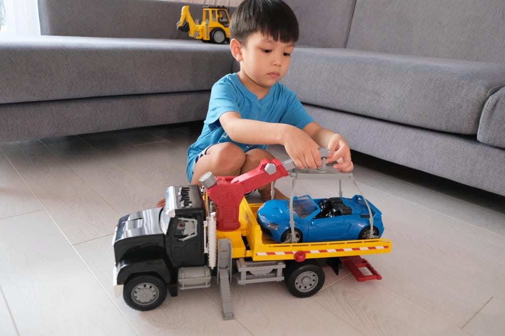 ▎限量團購▎讓男孩們瘋狂的美國B.toys 副牌Wonder Wheels玩具車。Driven系列工程車。Radio Flyer 系列車款