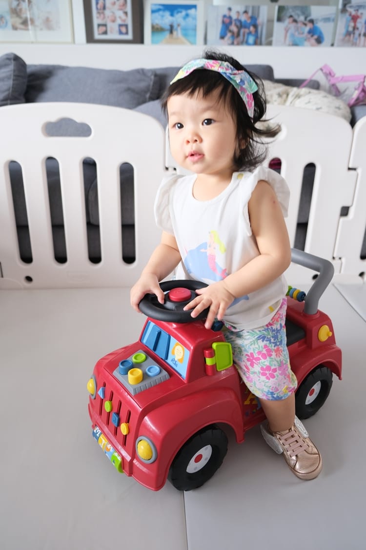 ▎限量團購▎讓男孩們瘋狂的美國B.toys 副牌Wonder Wheels玩具車。Driven系列工程車。Radio Flyer 系列車款