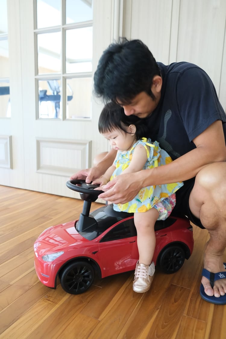 ▎限量團購▎讓男孩們瘋狂的美國B.toys 副牌Wonder Wheels玩具車。Driven系列工程車。Radio Flyer 系列車款
