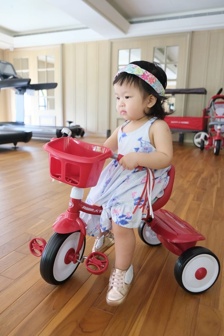 ▎限量團購▎讓男孩們瘋狂的美國B.toys 副牌Wonder Wheels玩具車。Driven系列工程車。Radio Flyer 系列車款