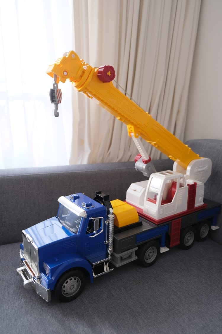 ▎限量團購▎讓男孩們瘋狂的美國B.toys 副牌Wonder Wheels玩具車。Driven系列工程車。Radio Flyer 系列車款