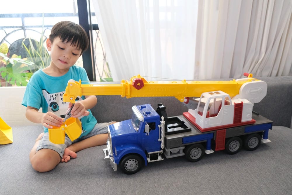 ▎限量團購▎讓男孩們瘋狂的美國B.toys 副牌Wonder Wheels玩具車。Driven系列工程車。Radio Flyer 系列車款