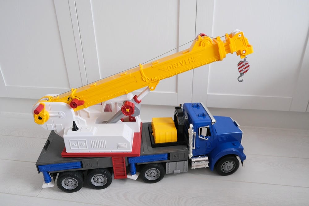 ▎限量團購▎讓男孩們瘋狂的美國B.toys 副牌Wonder Wheels玩具車。Driven系列工程車。Radio Flyer 系列車款