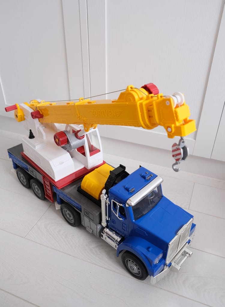 ▎限量團購▎讓男孩們瘋狂的美國B.toys 副牌Wonder Wheels玩具車。Driven系列工程車。Radio Flyer 系列車款