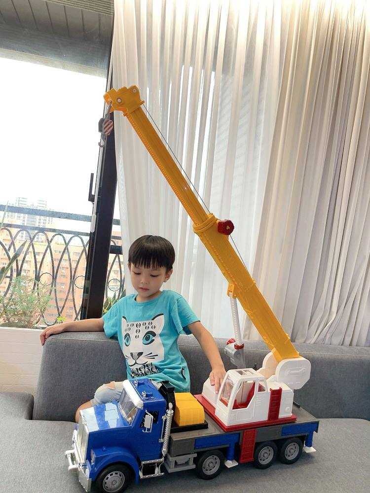 ▎限量團購▎讓男孩們瘋狂的美國B.toys 副牌Wonder Wheels玩具車。Driven系列工程車。Radio Flyer 系列車款