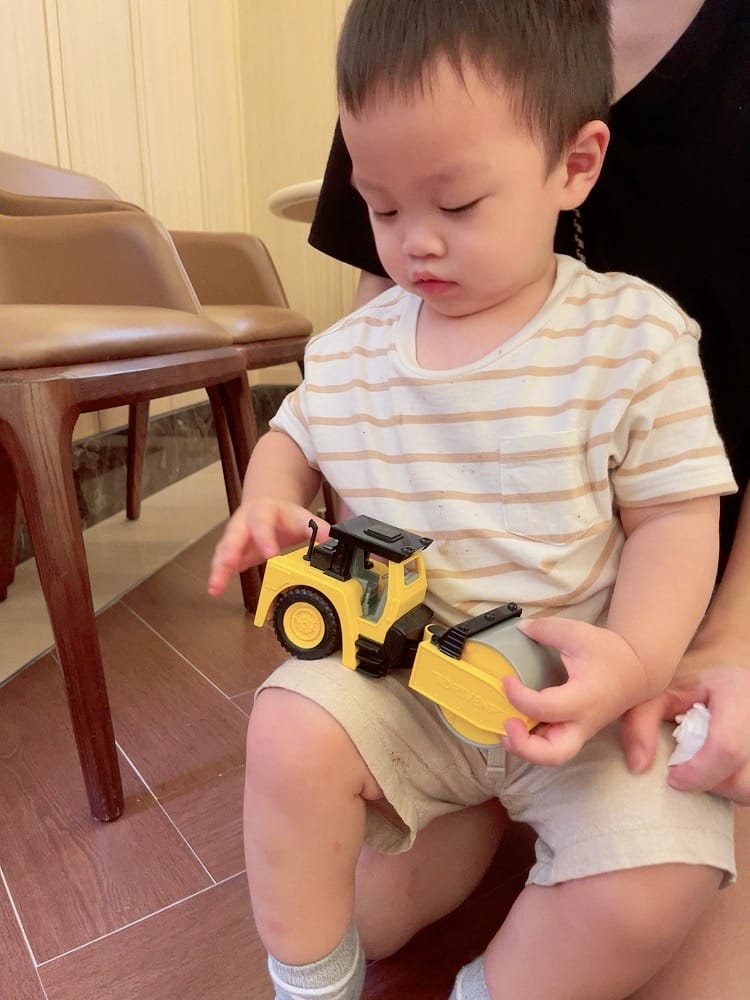 ▎限量團購▎讓男孩們瘋狂的美國B.toys 副牌Wonder Wheels玩具車。Driven系列工程車。Radio Flyer 系列車款