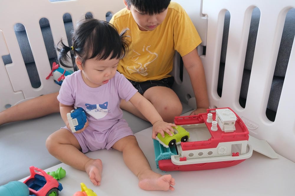 ▎限量團購▎讓男孩們瘋狂的美國B.toys 副牌Wonder Wheels玩具車。Driven系列工程車。Radio Flyer 系列車款