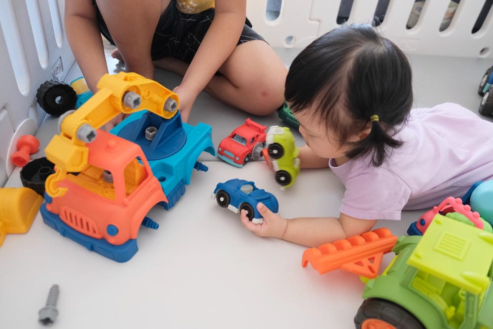 ▎限量團購▎讓男孩們瘋狂的美國B.toys 副牌Wonder Wheels玩具車。Driven系列工程車。Radio Flyer 系列車款